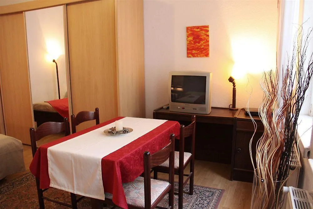 Checkvienna - Edelhof Apartments 0*, Vienna Austria