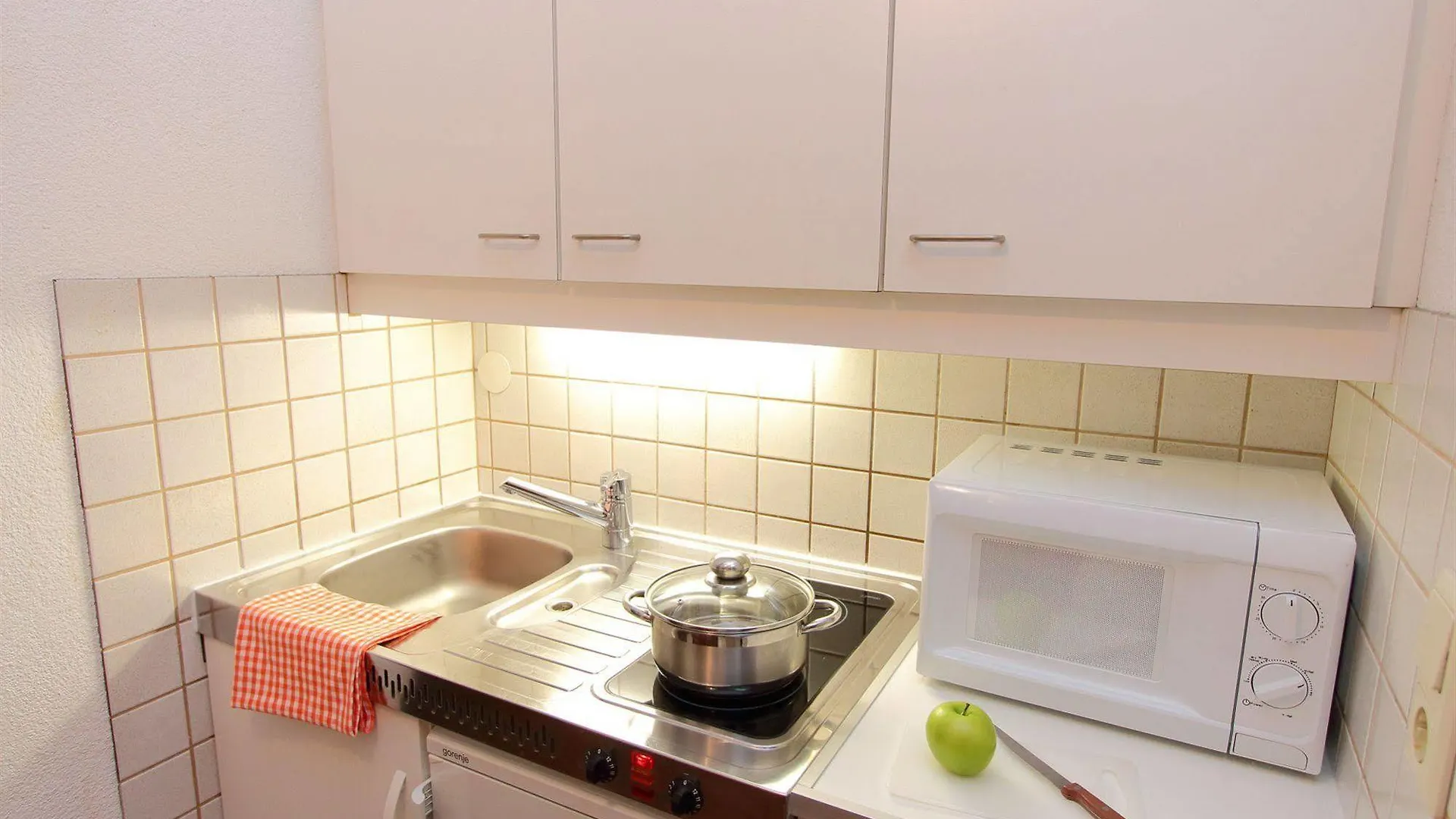 Checkvienna - Edelhof Apartments