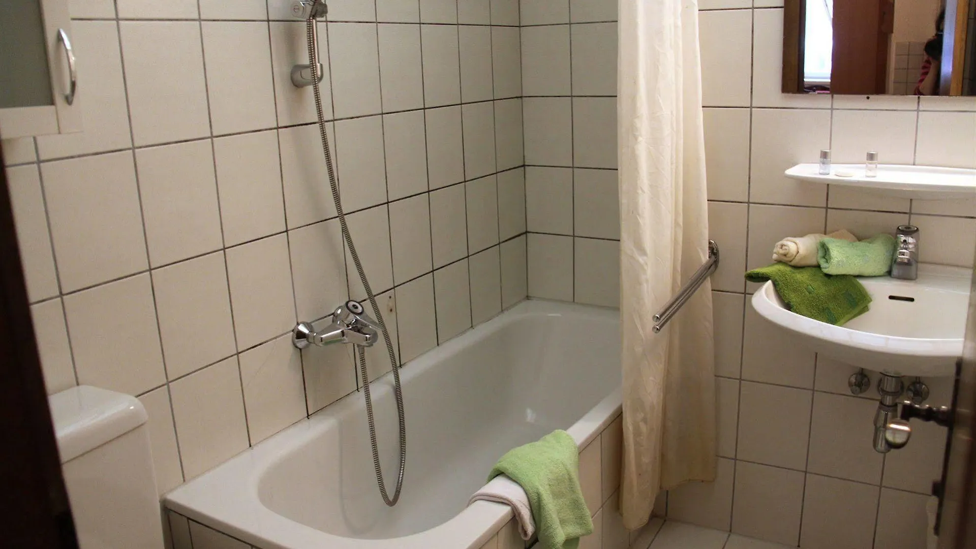 Checkvienna - Edelhof Apartments Austria